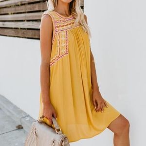 Vici Gold View Embroidered Dress Medium